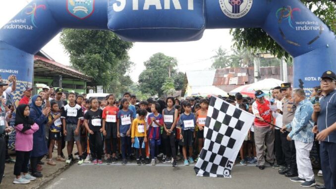 Lomba lari 5k yang digelar KKGO Gugus 3 Barat dan Selatan Kota Payakumbuh.