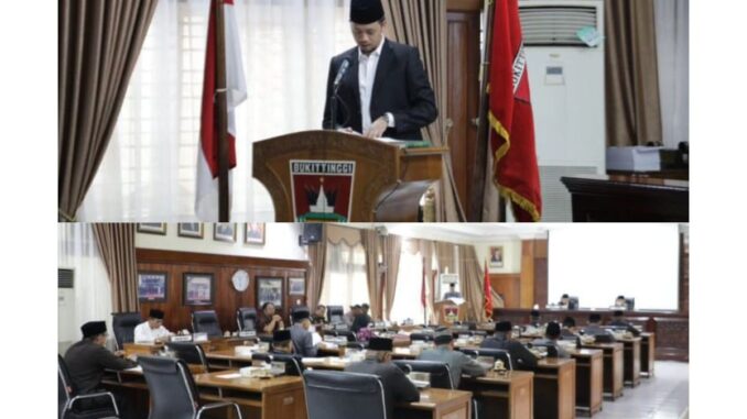 Persetujuan Ranperda pertanggungjawaban pelaksanaan APBD tahun anggaran 2023 dan penyelengaraan prasarana, sarana dan utilitas umum itu menjadi Perda.