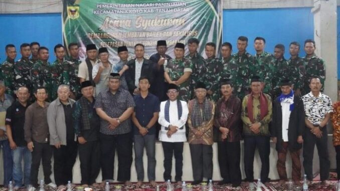 Syukuran selesainya pembangunan jembatan bailey.