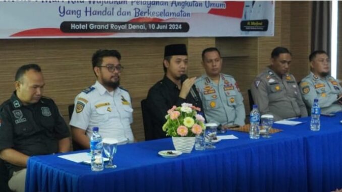 Wako Erman Safar buka kegiatan sosialisasi Pemilihan Awak Berkendaraan Umum Teladan Abdiyasa 2024.