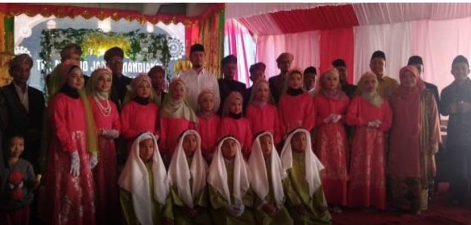 Wako Erman Safar membuka acara Khatam Al Quran ke 33 TPQ Masjid Jamik Mandiangin.