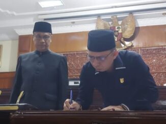 Penandatanganan KUA PPAS Perubahan 2024 Pemko Bukittinggi.