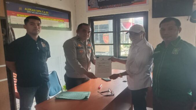 DPC PKB Payakumbuh juga melaporkan mantan Sekjend DPP PKB Lukman Edy.