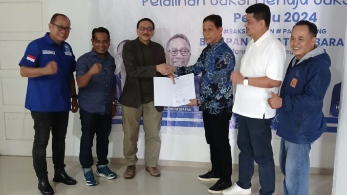 Partai PAN dan PDI-P memberikan rekomendasi Hendrajoni dan Risnaldi Ibrahim.