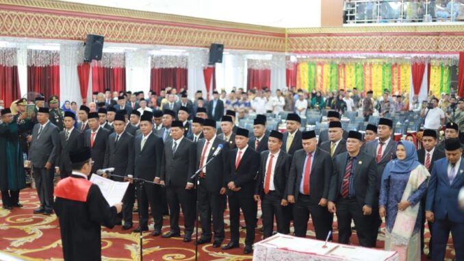 Pengambilan 45 anggota DPRD Pessel masa bakti 2024 - 2029.