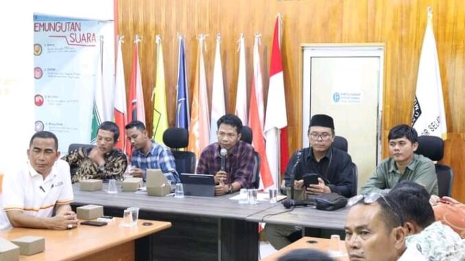 Rapat kordinasi tahapan Pilkada Serentak dengan Partai Politik dan Pihak Terkait yang digelar KPUD Pessel.
