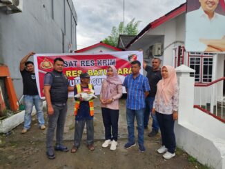 Sat Reskrim Polres Batu Bara jumat barokah memberikan tali kasih kepada masyarakat.