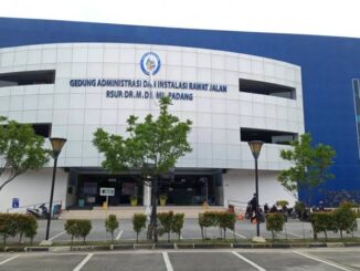 Tampak depan RSUD M.Djamil Padang.