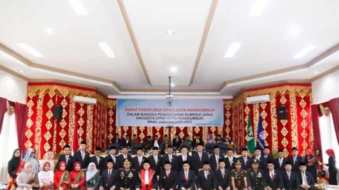 Pelantikan dan pengucapan sumpah anggota DPRD Kota Payakumbuh periode 2024-2029.