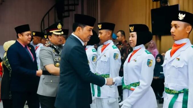 Pengukuhan 44 anggota Pasukan Pengibar Bendera Pusaka (Paskibraka) tingkat Kabupaten Batu Bara tahun 2024.