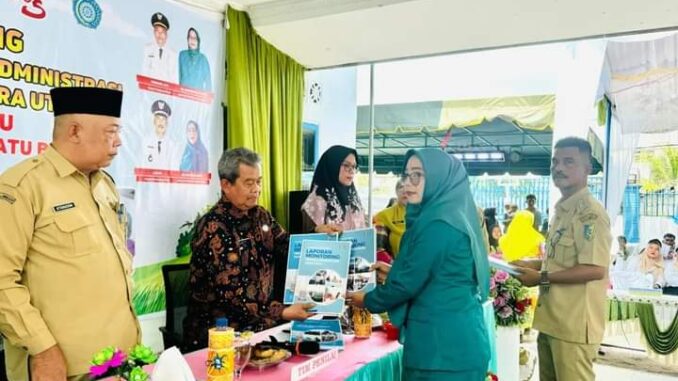 Penjabat (Pj) Bupati Batu Bara Nizhamul, S.E, M.M., diwakilkan kepada Staf Ahli Pj. Bupati Attarudin menghadiri kegiatan monitoring Tim Penggerak Pemberdayaan Kesejahteraan dan Keluarga (TP PKK) Sumatera Utara pada Desa Percontohan Pelaksanaan Tertib Administrasi PKK Tahun 2024 di Desa Suka Maju Kecamatan Tanjung Tiram.