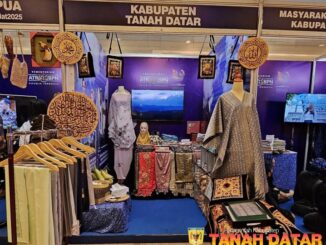 Stan Tanah Datar di acara International Meeting On Best Practice Of Ulayat Land Registrationin Indonesia And ASEAN Countries di Bandung.