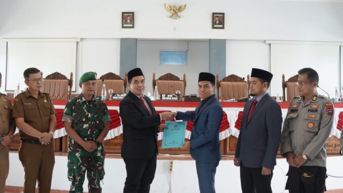 Penyampaian Nota Bupati terhadap RPJPD Kab. Lima Puluh Kota 2025-2045 dan penandatangan Pakta Integritas terhadap RPJPD Kabupaten Limapuluh Kota.