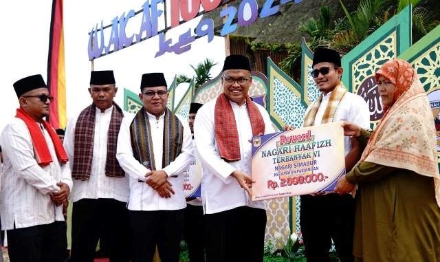 Wakaf 1000 Hafiz tahun ke-9 yang digelar Pemkab Tanah Datar.