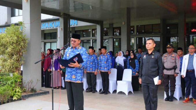 PJ.Wako Payakumbuh sampaikan amanat Menkes RI pada upacara peringatan HKN ke 60.
