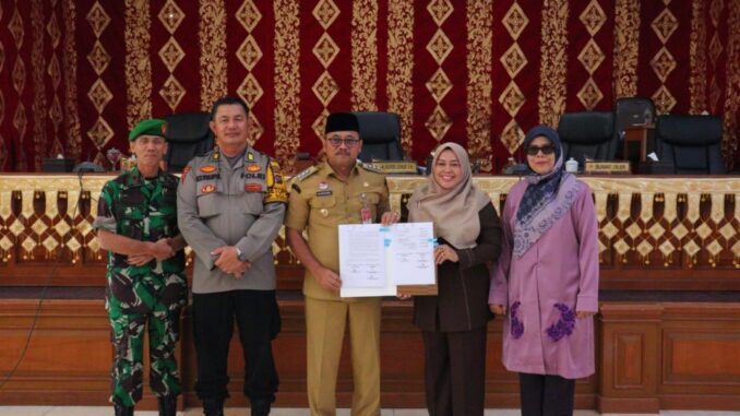 Pemko dan DPRD Kota Payakumbuh sepakati dua Ranperda menjadi Perda.