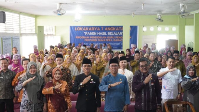 Bupati Safaruddin Dt.Bandaro saat menghadiri Panen Hasil Belajar Program Guru Penggerak (PGP) Angkatan 11.