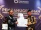 Pemda Pasaman menerima Penghargaan Ombusman.