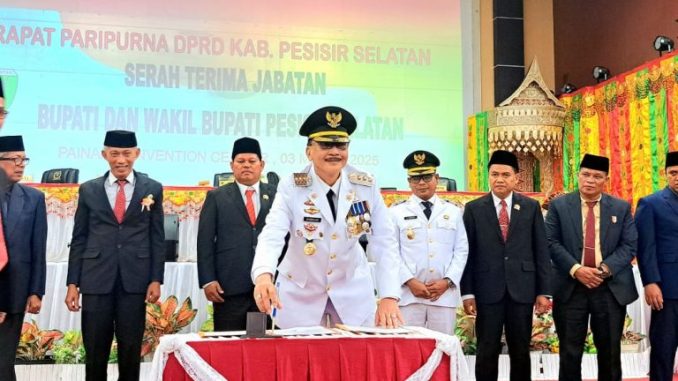 DPRD Pessel menggelar Paripurna Sertijab Bupati dan Wakil Bupati 2025 - 2030.