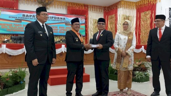 DPRD Tanah Datar menggelar Rapat Paripurna atas Penyampaian Pidato Bupati Tanah Datar Masa Jabatan 2025-2030 dan Nota Penjelasan LKPJ Tahun 2024.