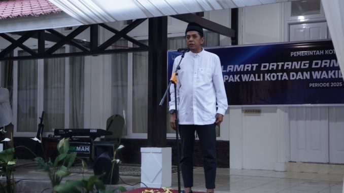 Ketua DPRD Kota Payakumbuh saat menghadiri syukuran dan buka puasa bersama.