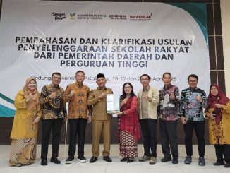 Bupati Limapuluh Kota H. Safni Sikumbang saat menghadiri pembahasan penyelenggaraan Sekolah Rakyat bersama Kementerian Sosial RI di Kalibata, Jakarta Selatan.