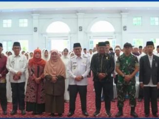 Jemaah haji Kota Bukittinggi tahun 2025 yang telah pulang dengan selamat, disambut secara resmi oleh Pemko Bukittinggi.