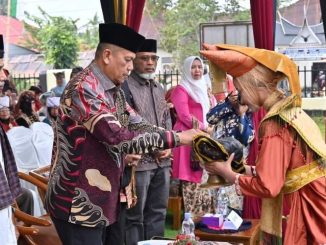 Suasana prosesi Adat Batanam Ukhi warnai Satu Nagari Satu Event di Payobasuang.