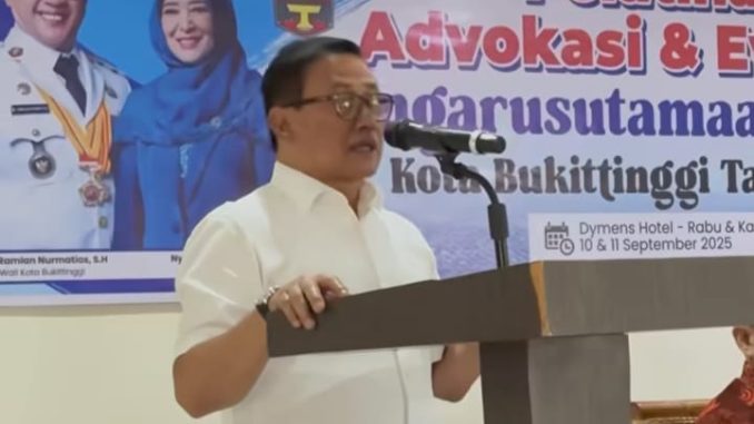 Wako Bukittinggi siapkan 1000 kacamata gratis buat pelajar SD dan SMP di Bukittinggi.