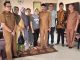 Bupati Safni Sikumbang menemui Zahira untuk memberikan dukungan moral dan memastikan pendampingan bagi pelajar berprestasi tersebut yang ibunya terancam dideportasi.
