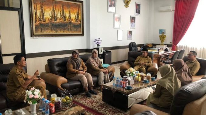 Walikota Zulmaeta menerima kunjungan silaturahmi dari Kepala BPOM Payakumbuh.