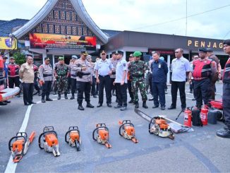 Wakil Wali Kota Payakumbuh Elzadaswarman menghadiri Apel Kesiapan Tanggap Darurat Bencana.