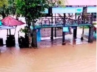 Kondisi kawasan Mega Wisata Bonjol (MWB) yang terendam banjir setinggi lutut pada Kamis (27/11).