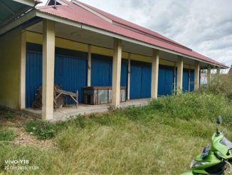 Tampak depan kios baru di Pasar Rao.