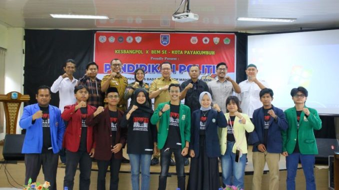 Walikota Zulmaeta membuka Pendidikan Politik, Bela Negara, dan Kepemudaan bagi pengurus BEM se-Kota Payakumbuh.