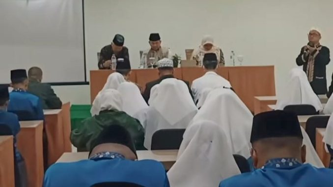Wawako Ibnu Asis secara resmi melepas kontingen Kafilah Musabaqah Tilawatil Qur’an (MTQ) Kota Bukittinggi.